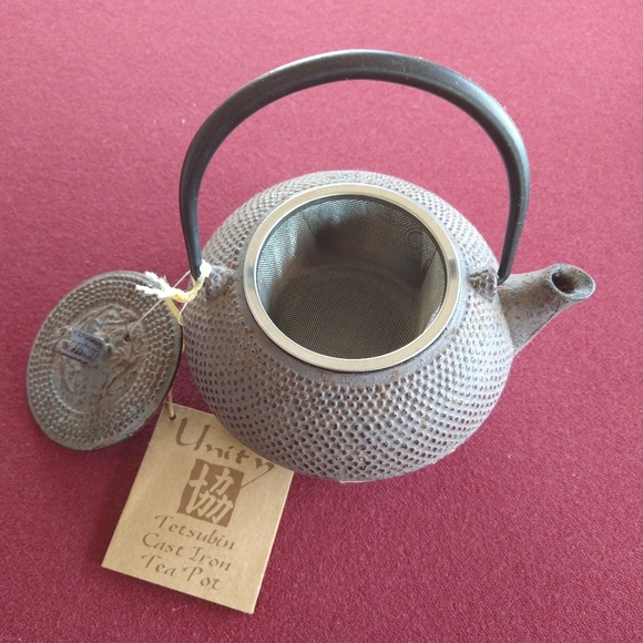 Unity Tetsubin Teapot. - Picture 2 of 6